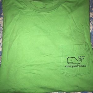 Vineyard Vines t-shirt